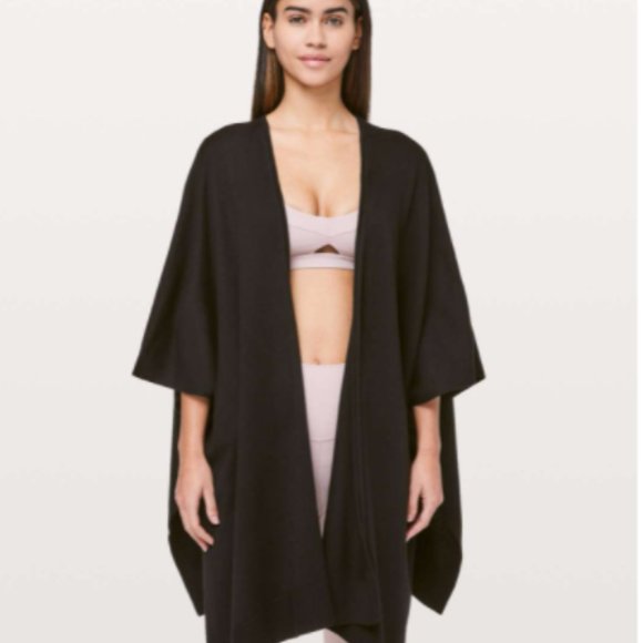 NWT! Lululemon Free to Coast Wrap - Picture 1 of 5